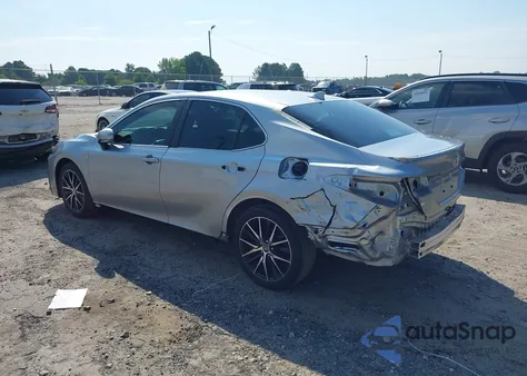 2024 Toyota Camry Se z USA, uszkodzony, nr VIN 4T1T11AK0RU863138